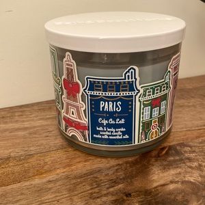 Brand new bath and body works candle